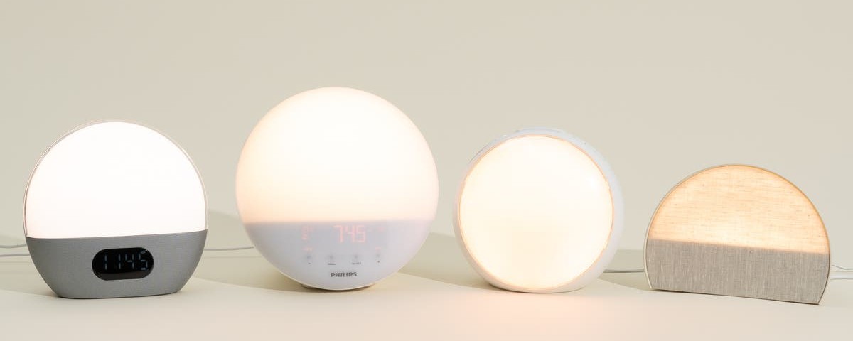 Hatch Restore vs Philips SmartSleep: Which Sunrise Alarm Clock Wins?